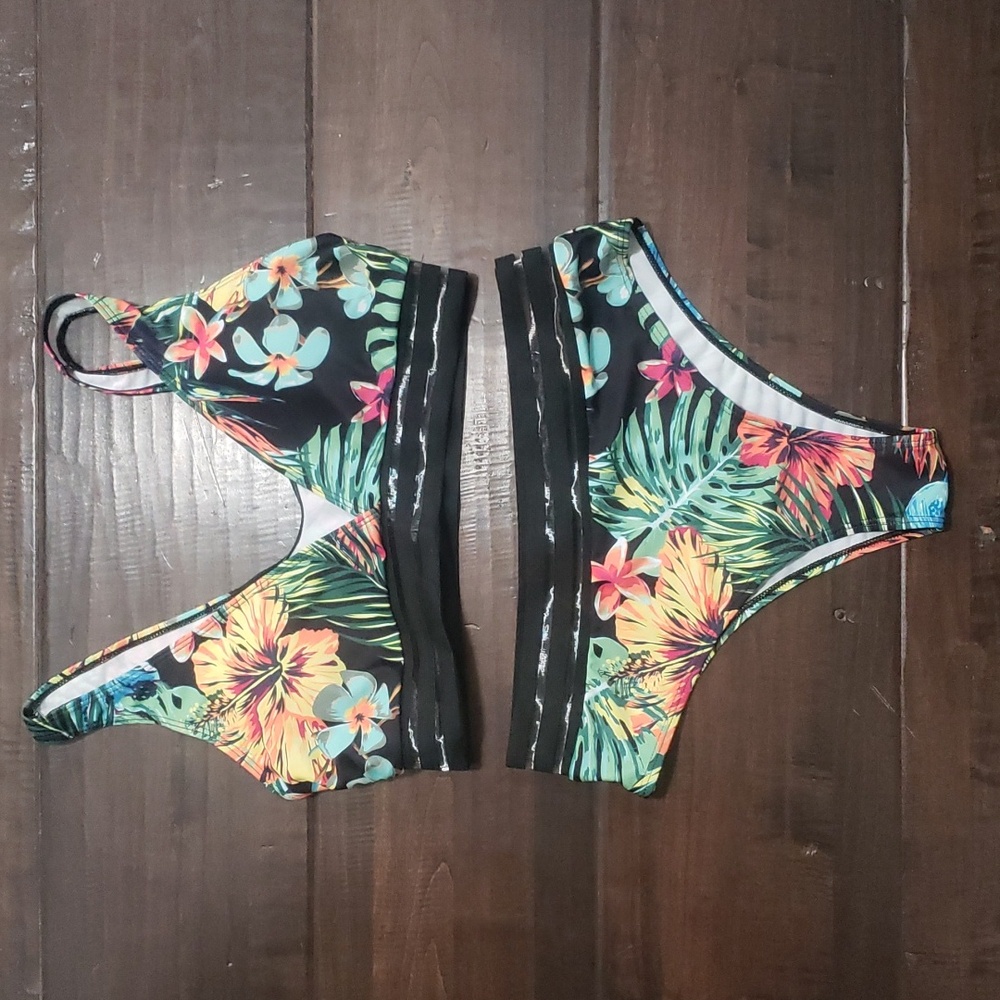 Shein Tropical 2 piece Bikini in X-large
